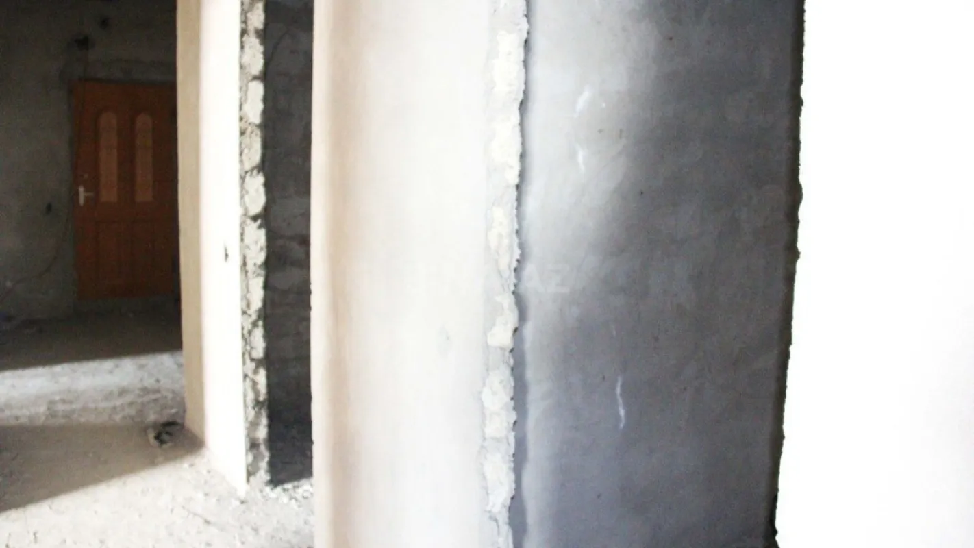 Satılır 3 otaqlı mənzil 132 m²