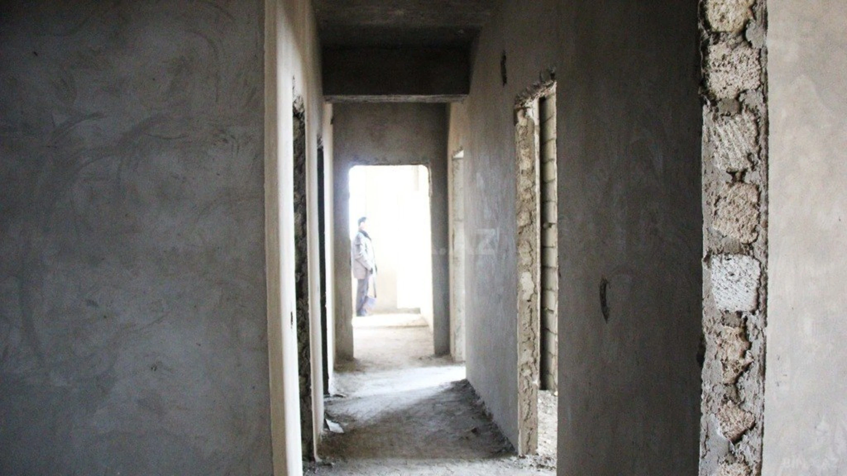 Satılır 3 otaqlı mənzil 132 m²