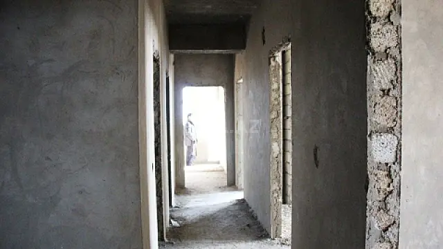 Satılır 3 otaqlı mənzil 132 m²