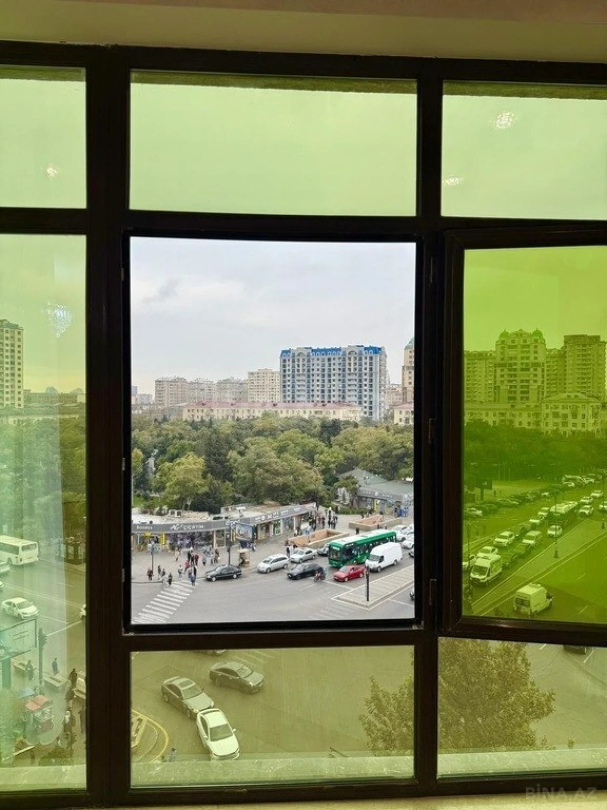 Satılır 3 otaqlı mənzil 129 m²