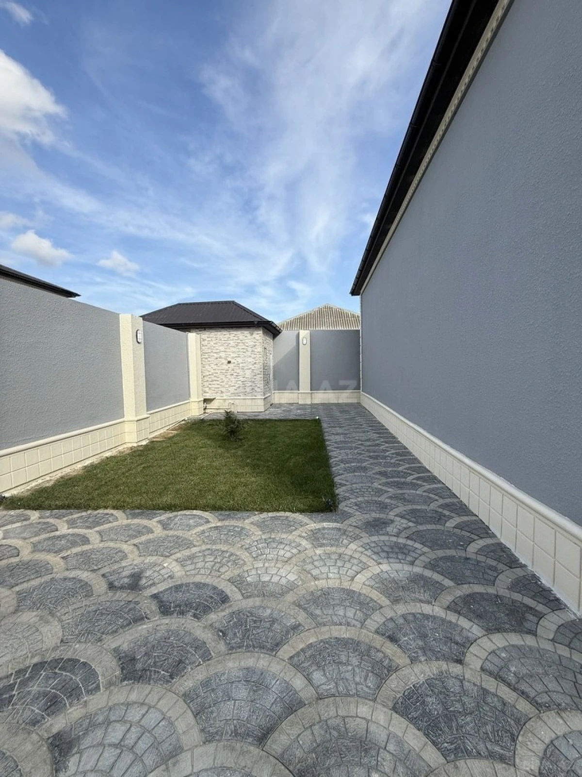 Satılır 4 otaqlı həyət evi 130 m²