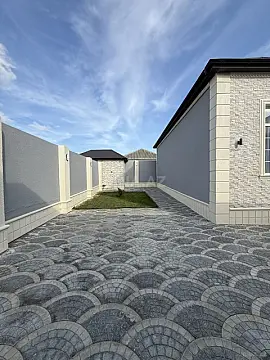 Satılır 4 otaqlı həyət evi 130 m²
