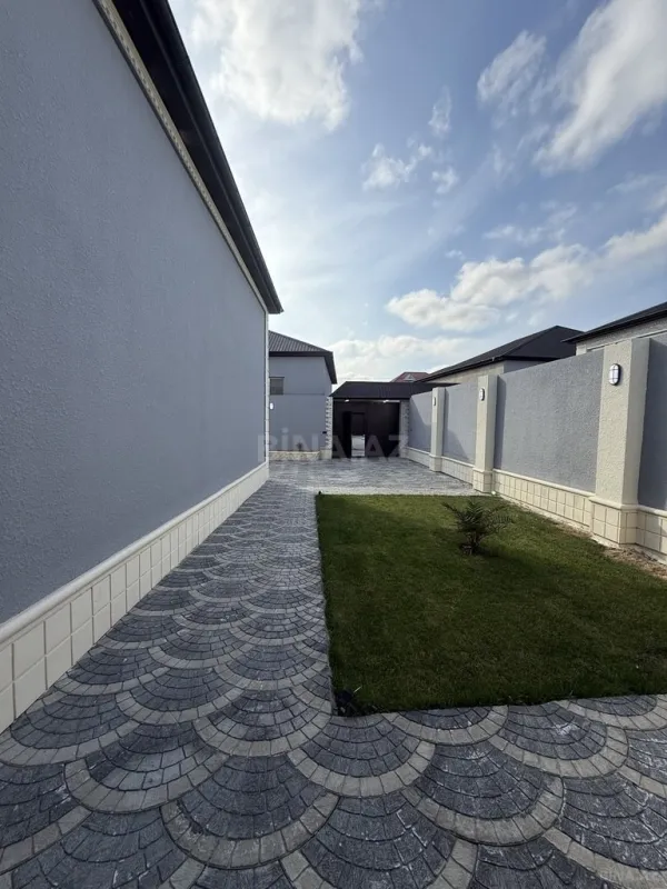 Satılır 4 otaqlı həyət evi 130 m²