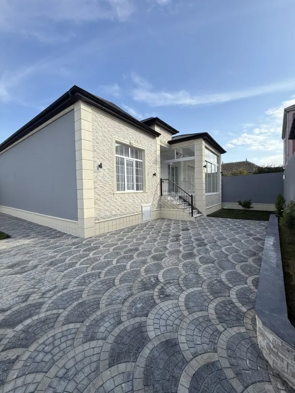Satılır 4 otaqlı həyət evi 130 m²