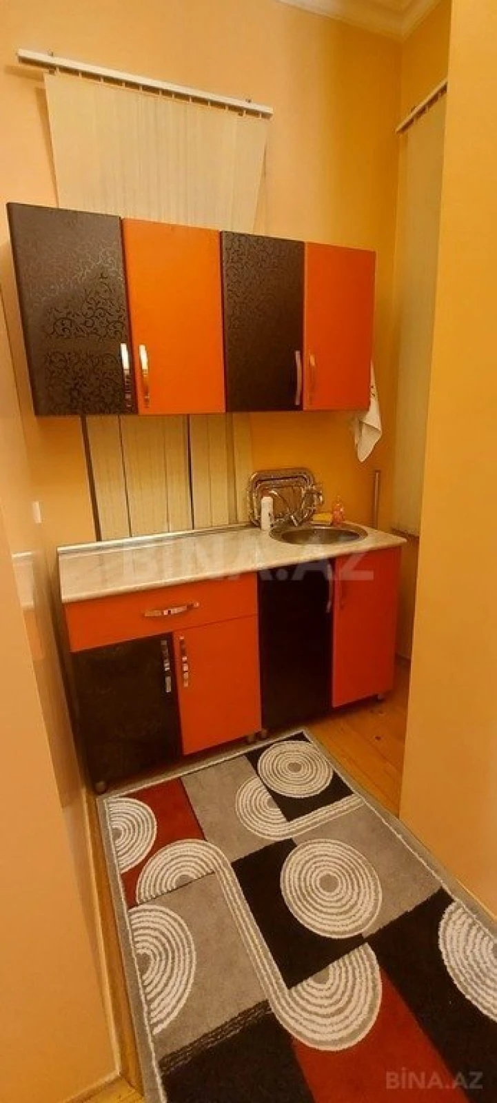 Satılır 5 otaqlı həyət evi 180 m²