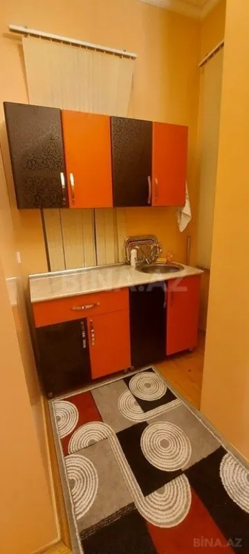 Satılır 5 otaqlı həyət evi 180 m²