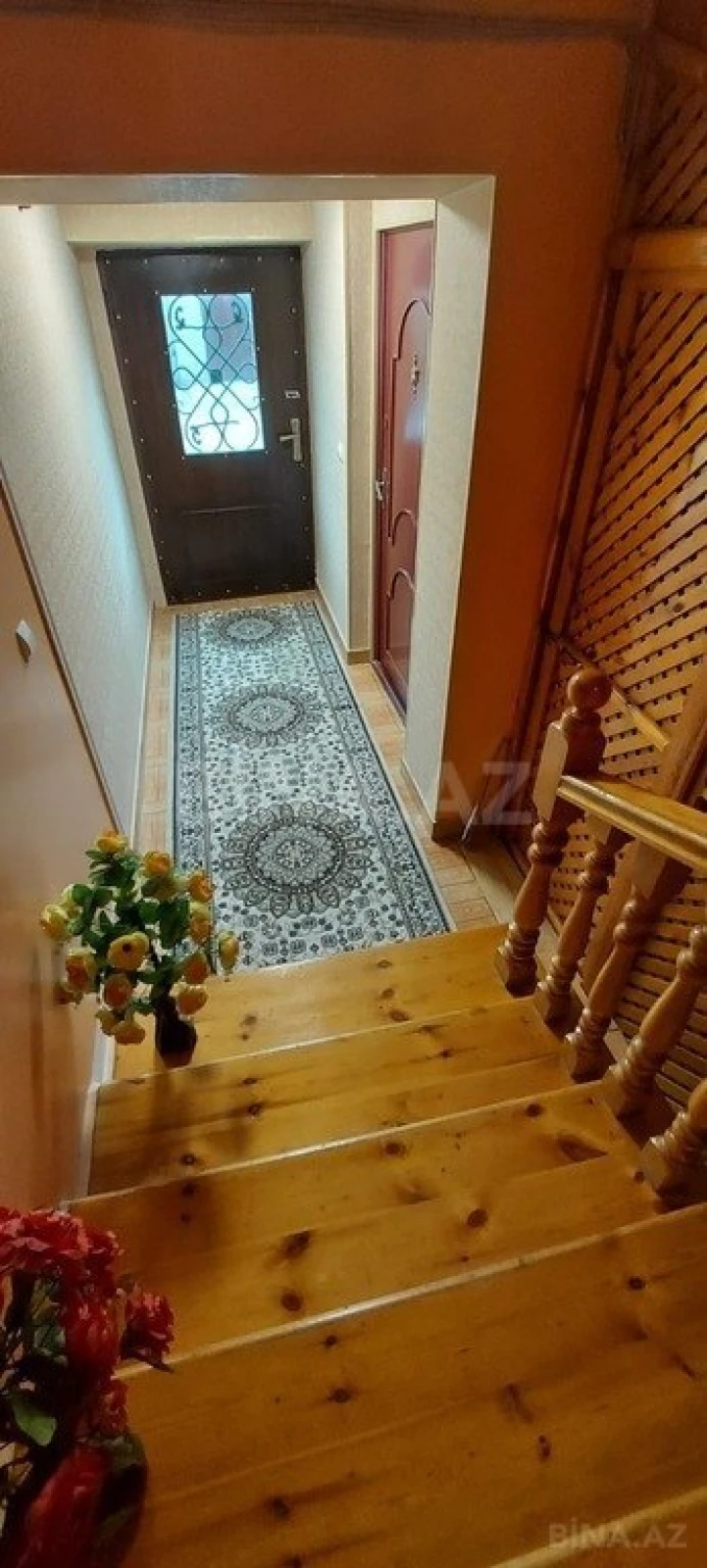 Satılır 5 otaqlı həyət evi 180 m²