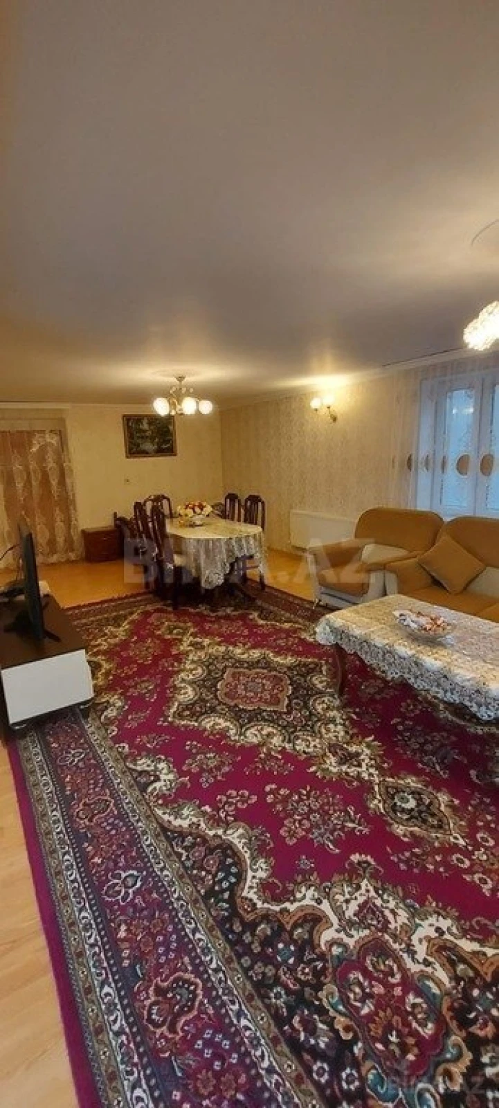 Satılır 5 otaqlı həyət evi 180 m²