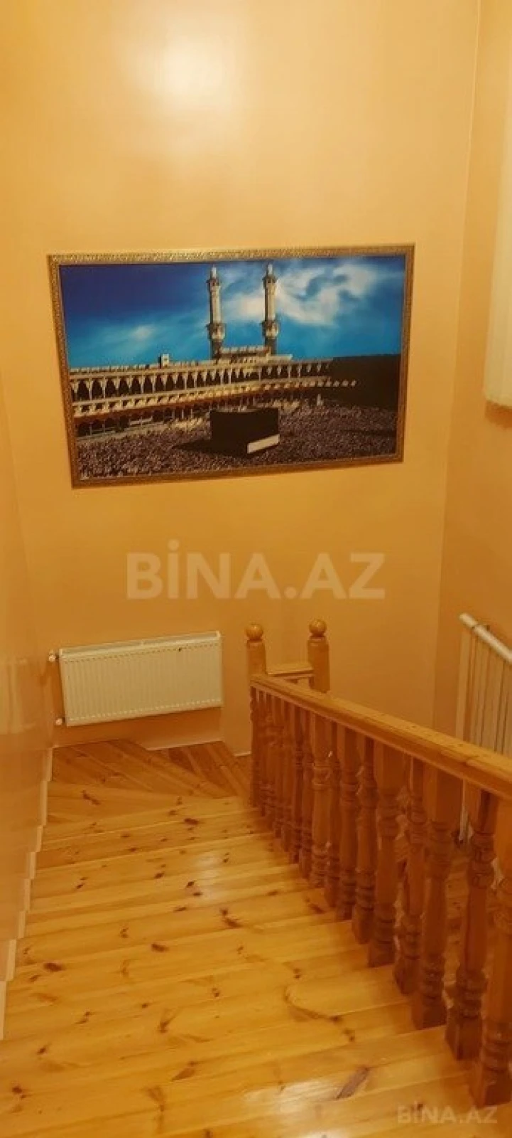 Satılır 5 otaqlı həyət evi 180 m²