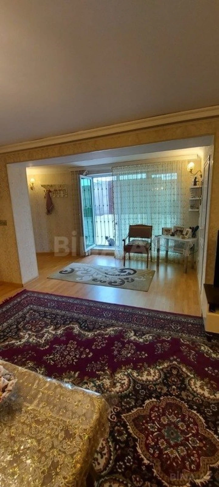 Satılır 5 otaqlı həyət evi 180 m²