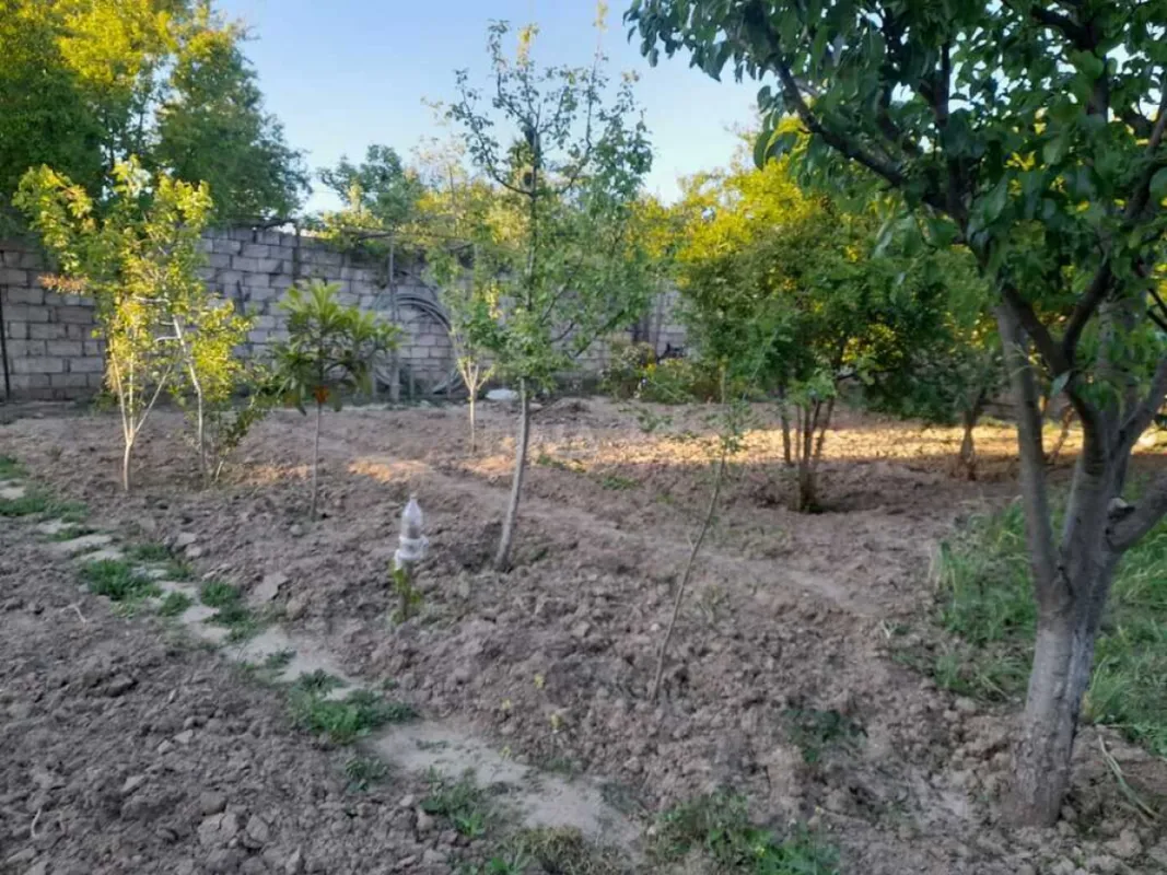 Satılır 6 otaqlı həyət evi 220 m²