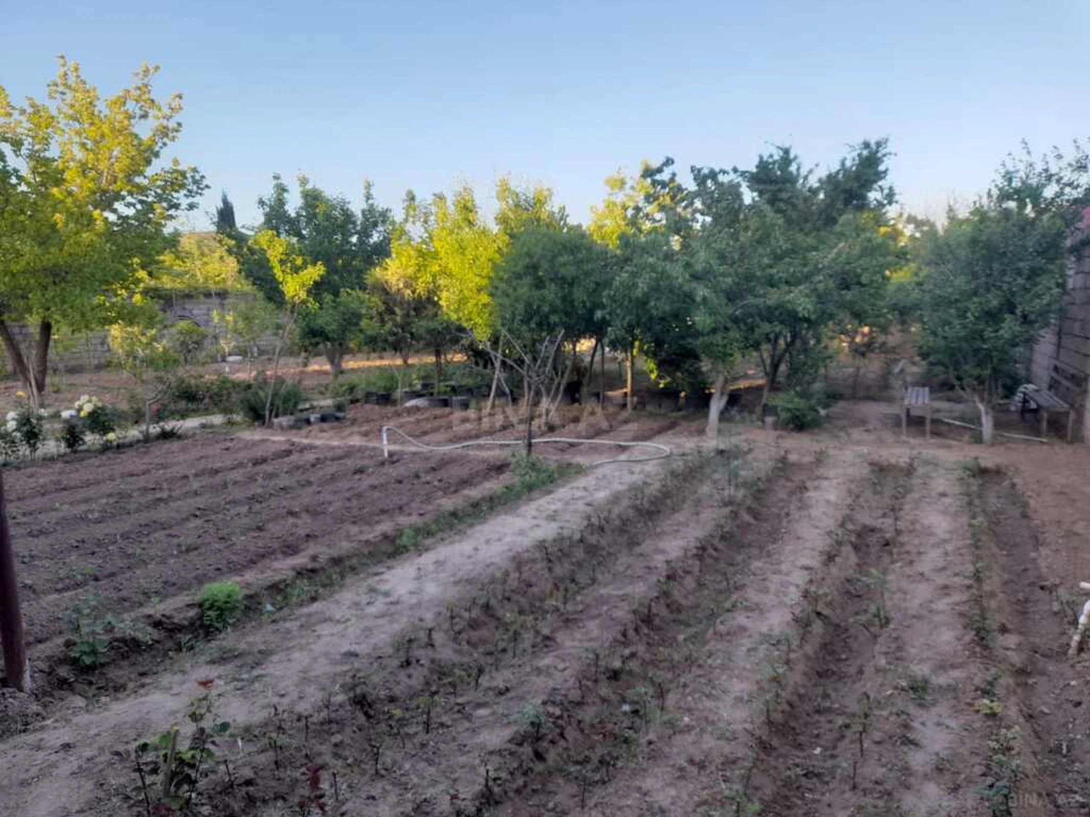 Satılır 6 otaqlı həyət evi 220 m²