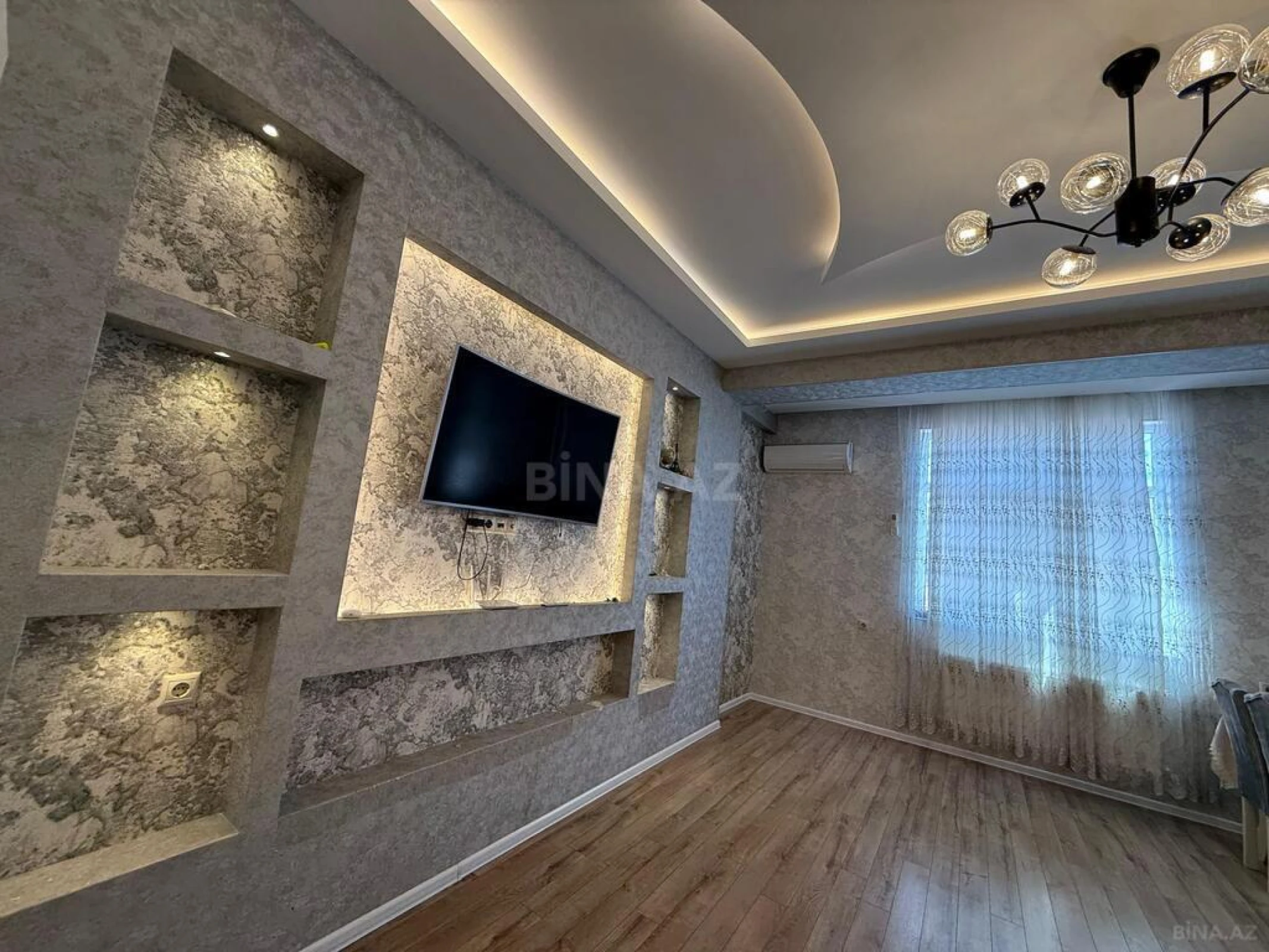 Satılır 2 otaqlı mənzil 80 m²