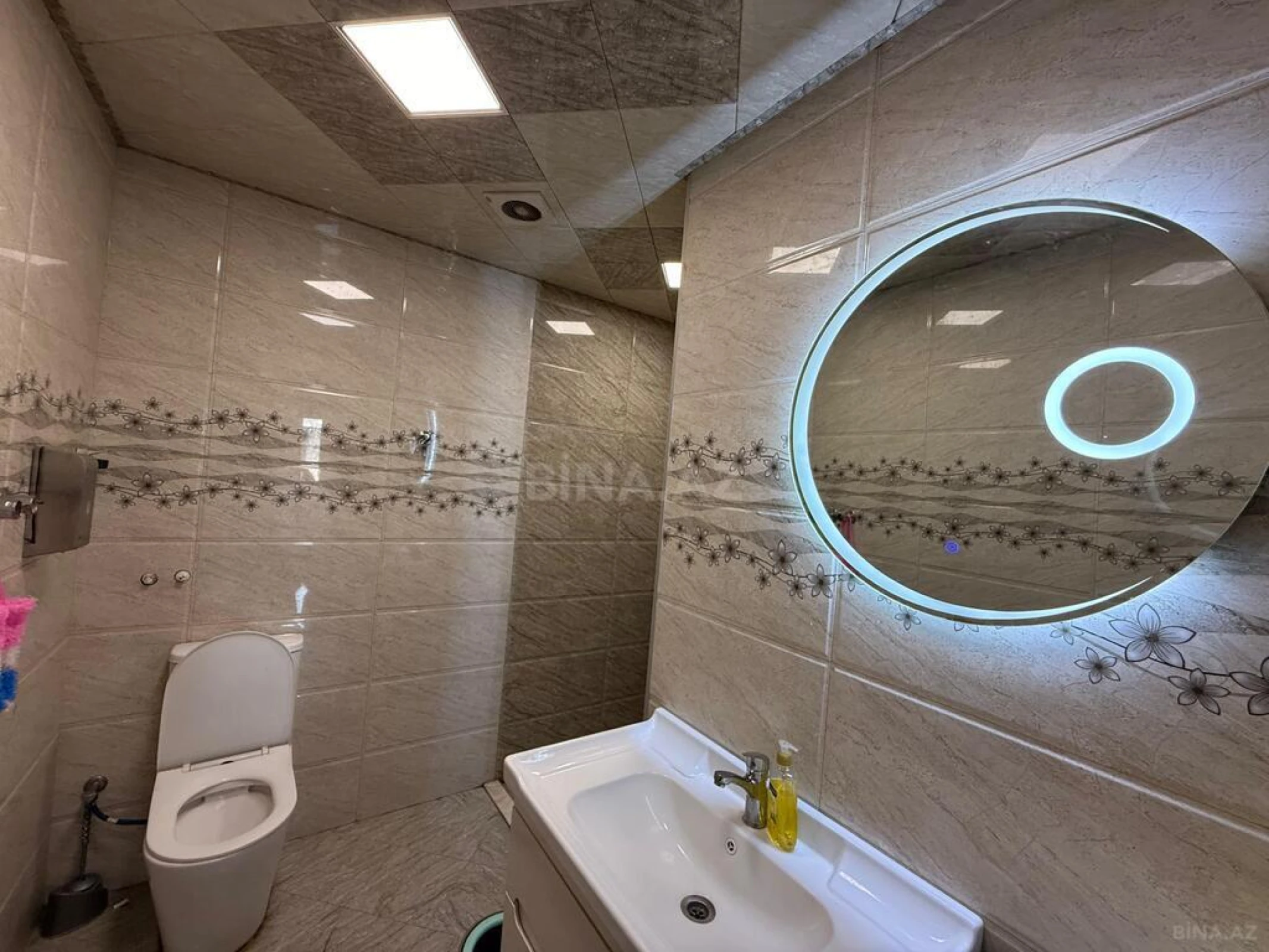 Satılır 2 otaqlı mənzil 80 m²