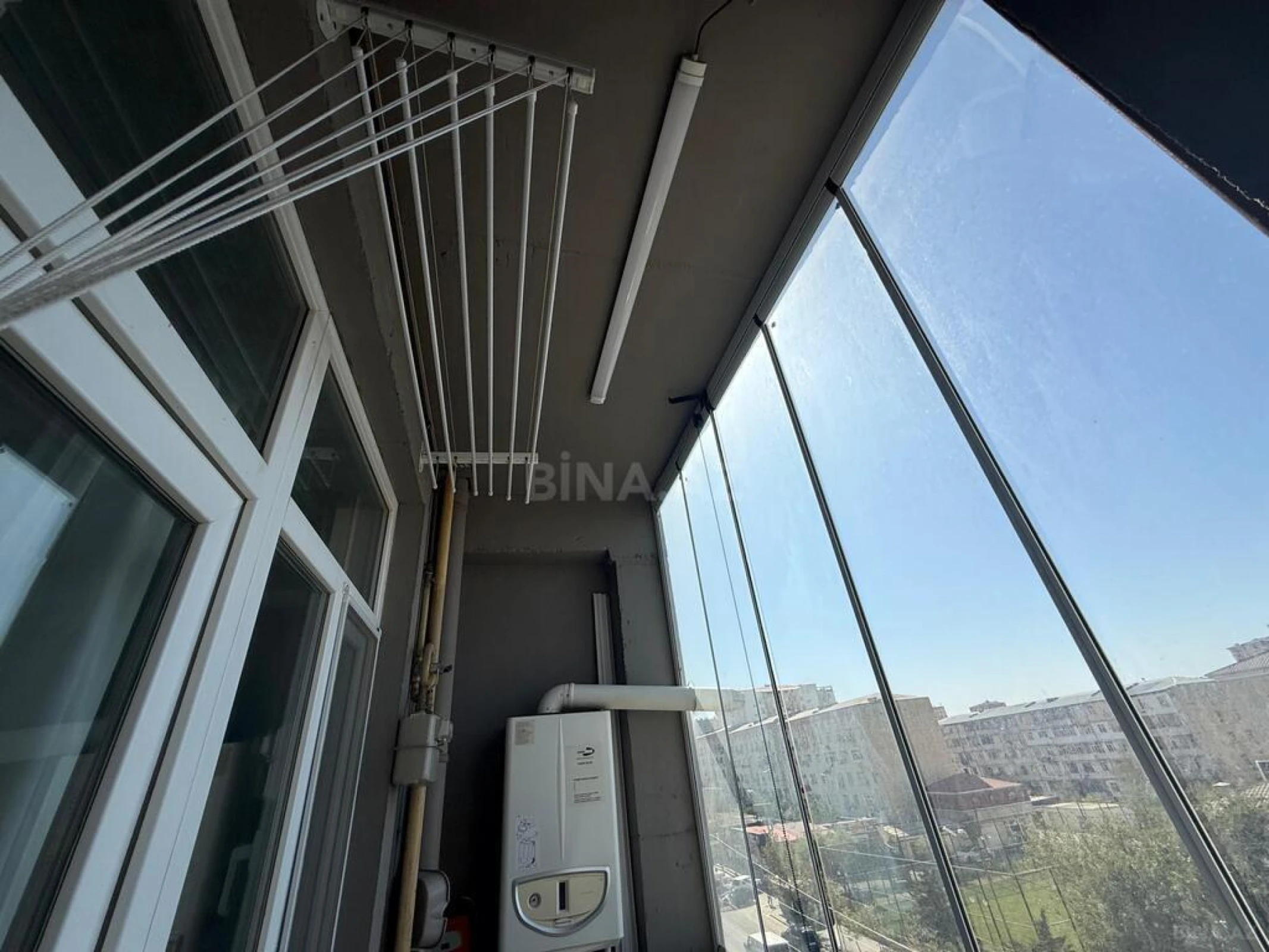 Satılır 2 otaqlı mənzil 80 m²