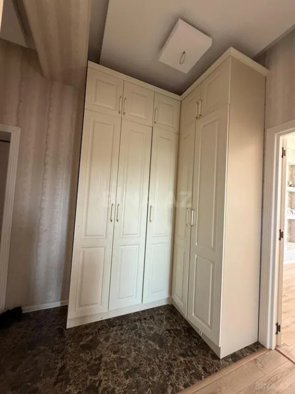 Satılır 2 otaqlı mənzil 80 m²