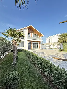 Satılır 5 otaqlı həyət evi 210 m² — Bakı, Şüvəlan 5 otaq 210.00 m²