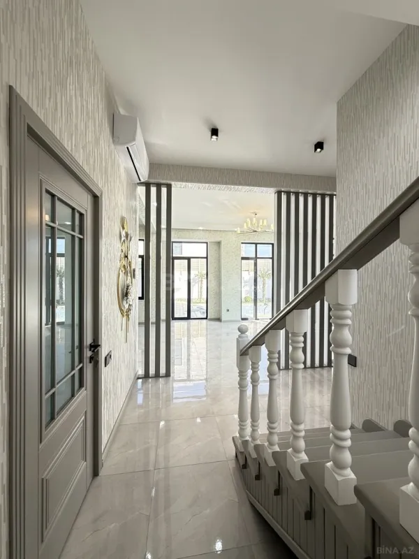 Satılır 5 otaqlı həyət evi 210 m²