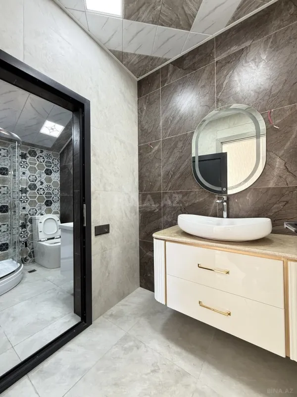 Satılır 5 otaqlı həyət evi 210 m²