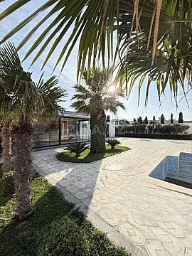 Satılır 5 otaqlı həyət evi 210 m²