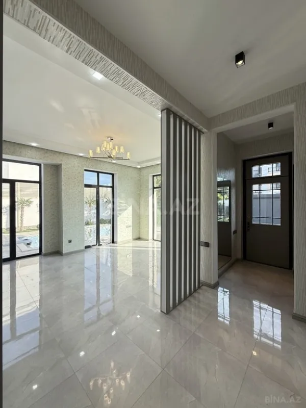 Satılır 5 otaqlı həyət evi 210 m²