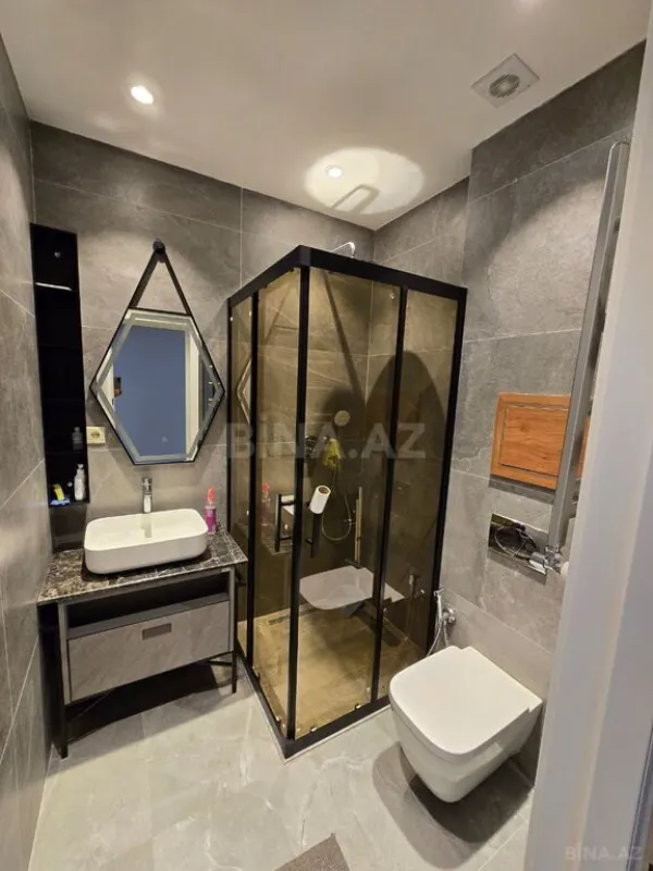 Kirayə verilir 2 otaqlı ofis 65 m²