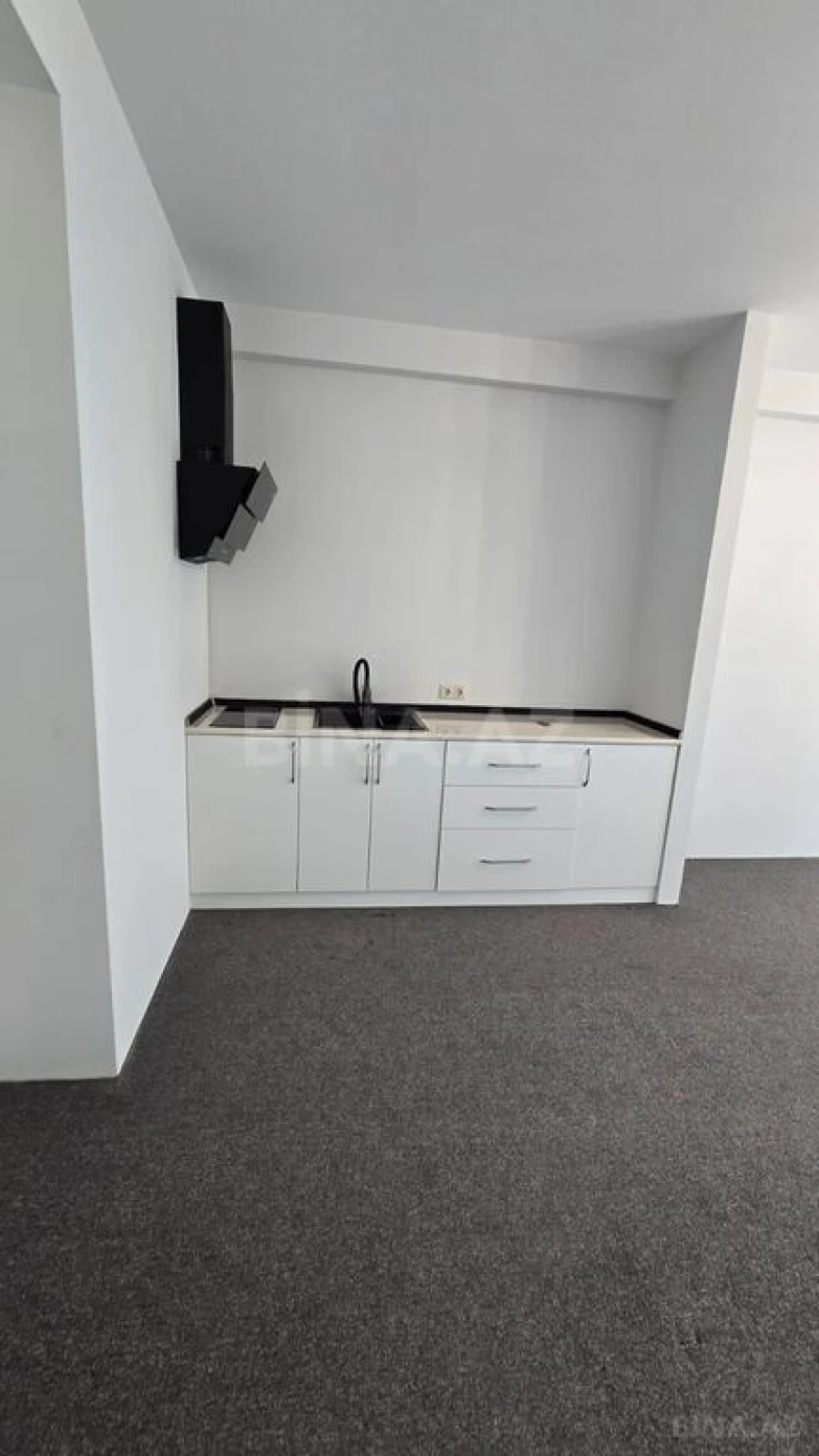 Kirayə verilir 2 otaqlı ofis 65 m²