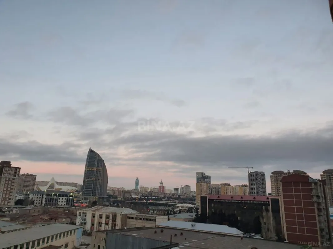 Kirayə verilir 2 otaqlı mənzil 100 m²