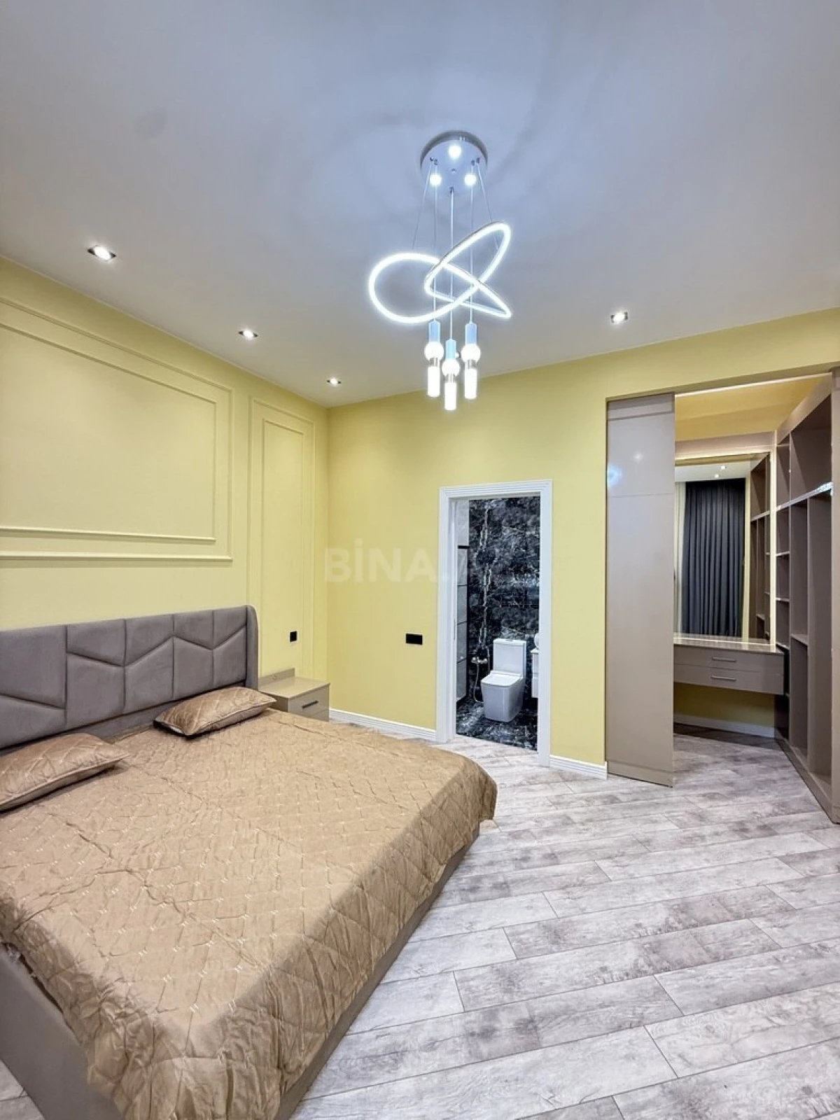 Satılır 4 otaqlı həyət evi 160 m²