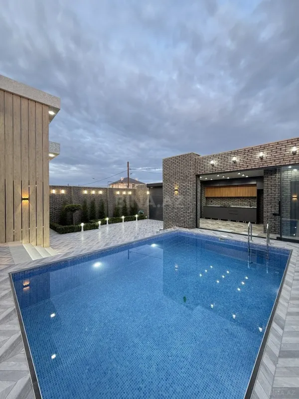 Satılır 4 otaqlı həyət evi 160 m²