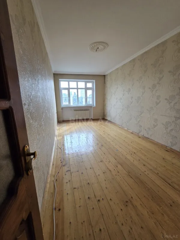 Satılır 3 otaqlı mənzil 57 m²