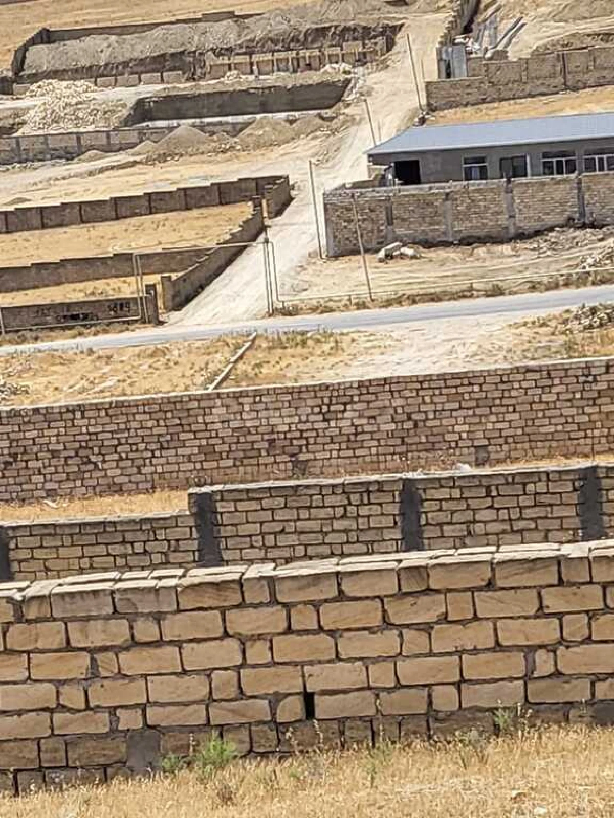 Satılır torpaq sahəsi 6 m²