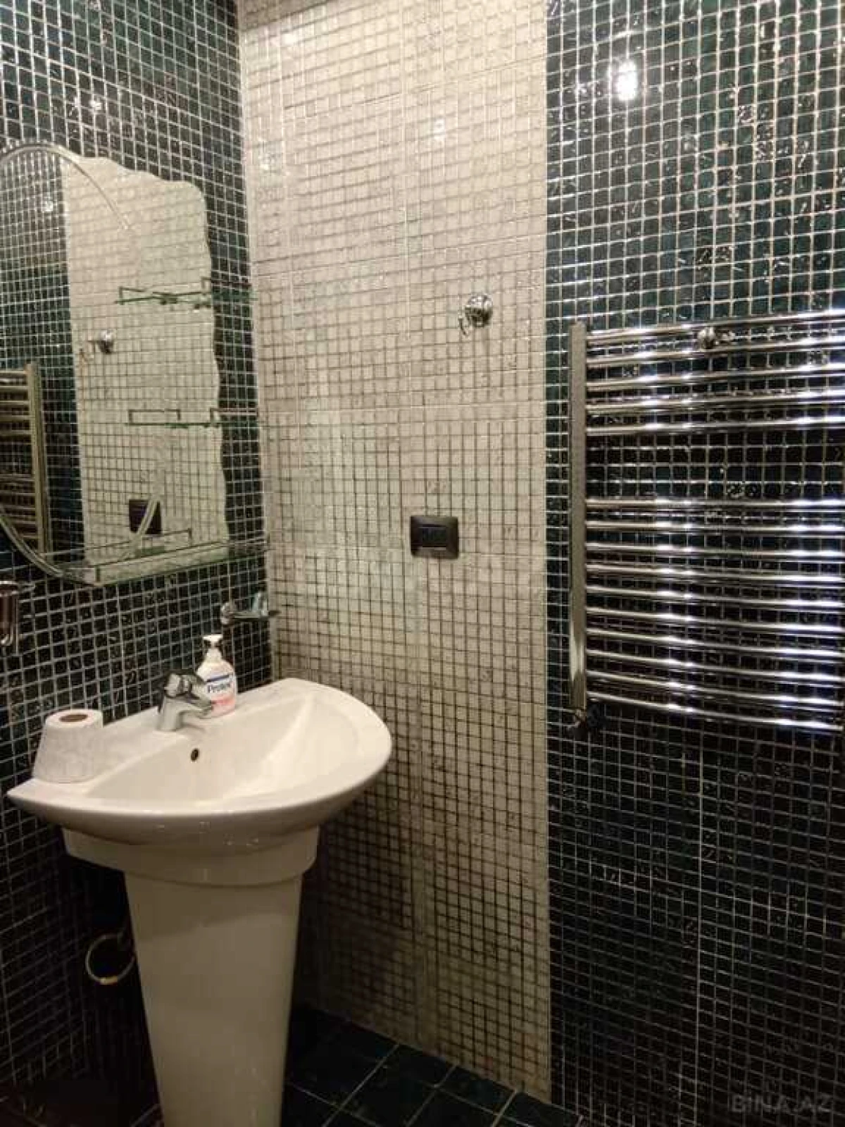 Kirayə verilir 2 otaqlı mənzil 99.5 m²