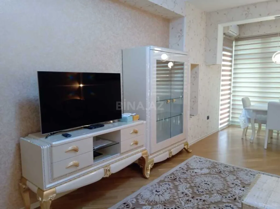 Kirayə verilir 2 otaqlı mənzil 99.5 m²