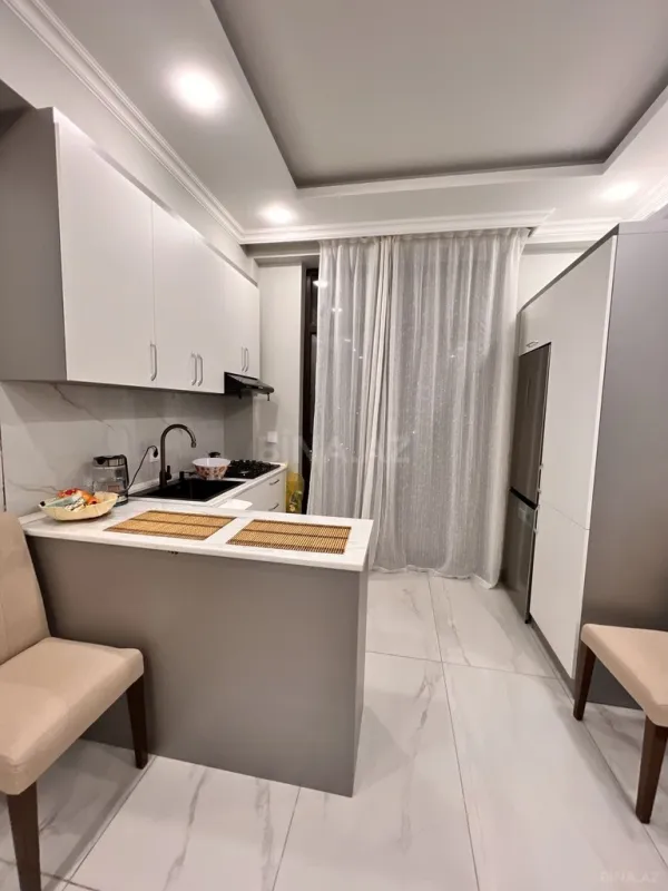 Kirayə verilir 2 otaqlı mənzil 65 m²