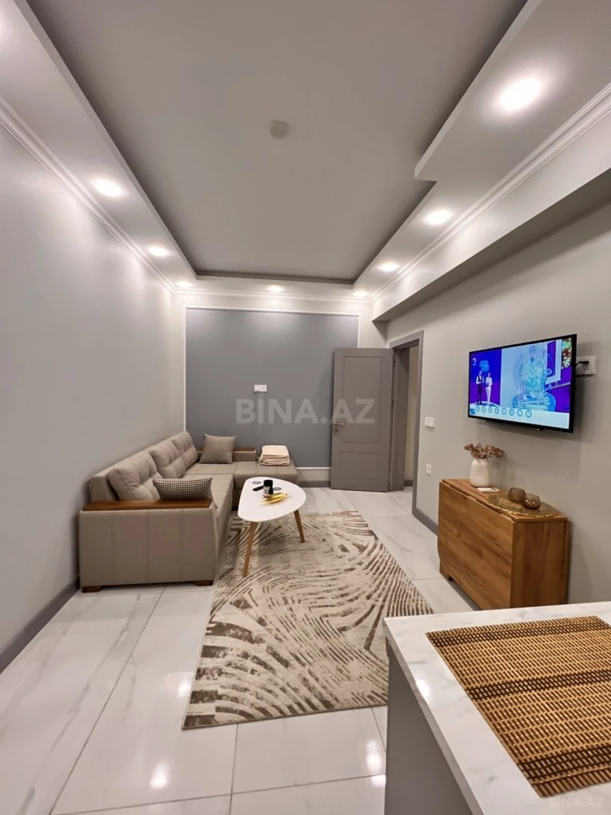 Kirayə verilir 2 otaqlı mənzil 65 m²
