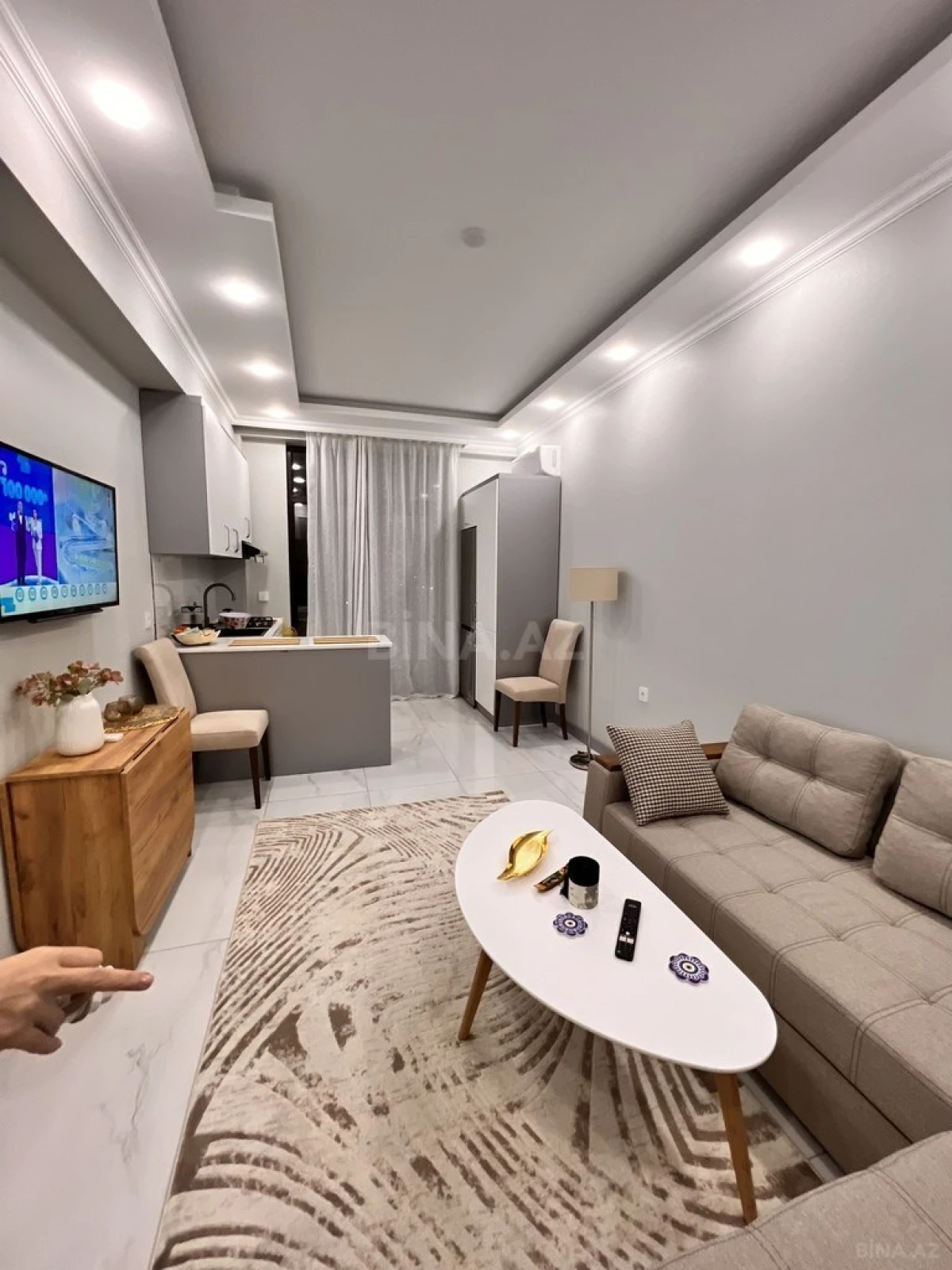 Kirayə verilir 2 otaqlı mənzil 65 m²