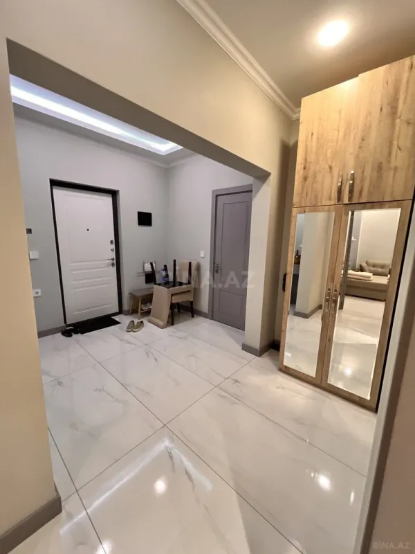 Kirayə verilir 2 otaqlı mənzil 65 m²
