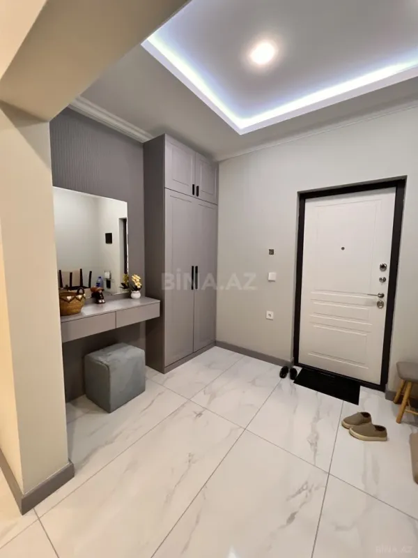 Kirayə verilir 2 otaqlı mənzil 65 m²