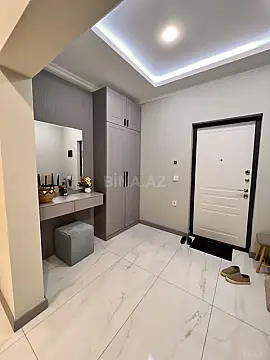 Kirayə verilir 2 otaqlı mənzil 65 m²