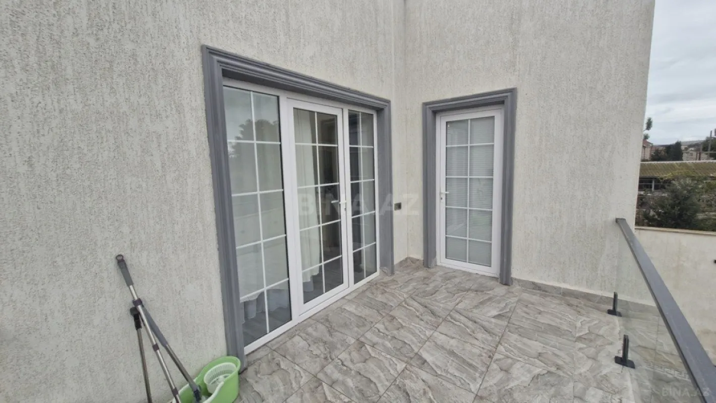 Satılır 5 otaqlı həyət evi 150 m²