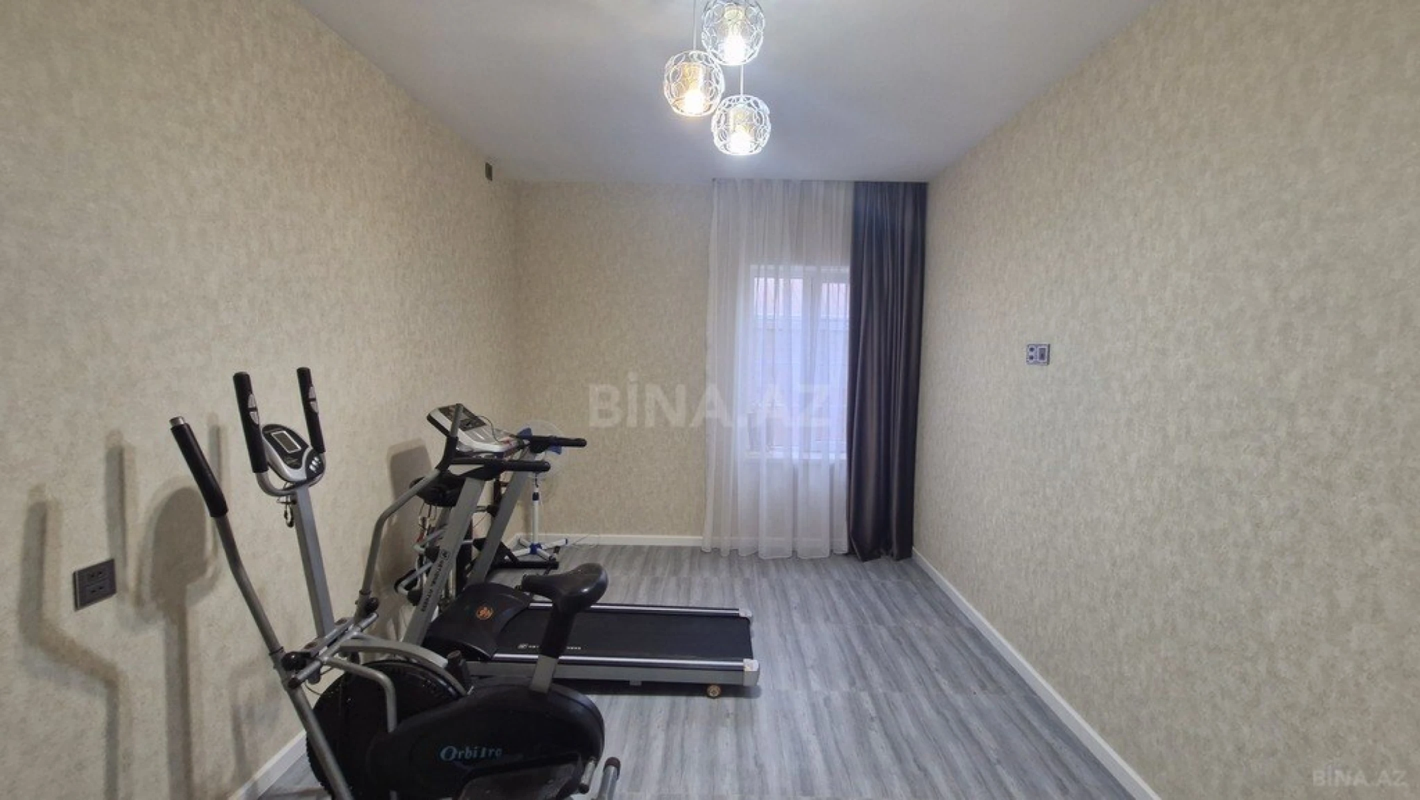 Satılır 5 otaqlı həyət evi 150 m²