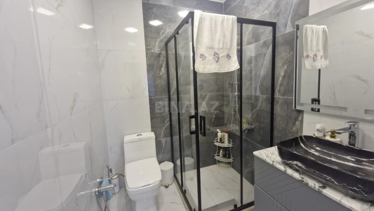 Satılır 5 otaqlı həyət evi 150 m²