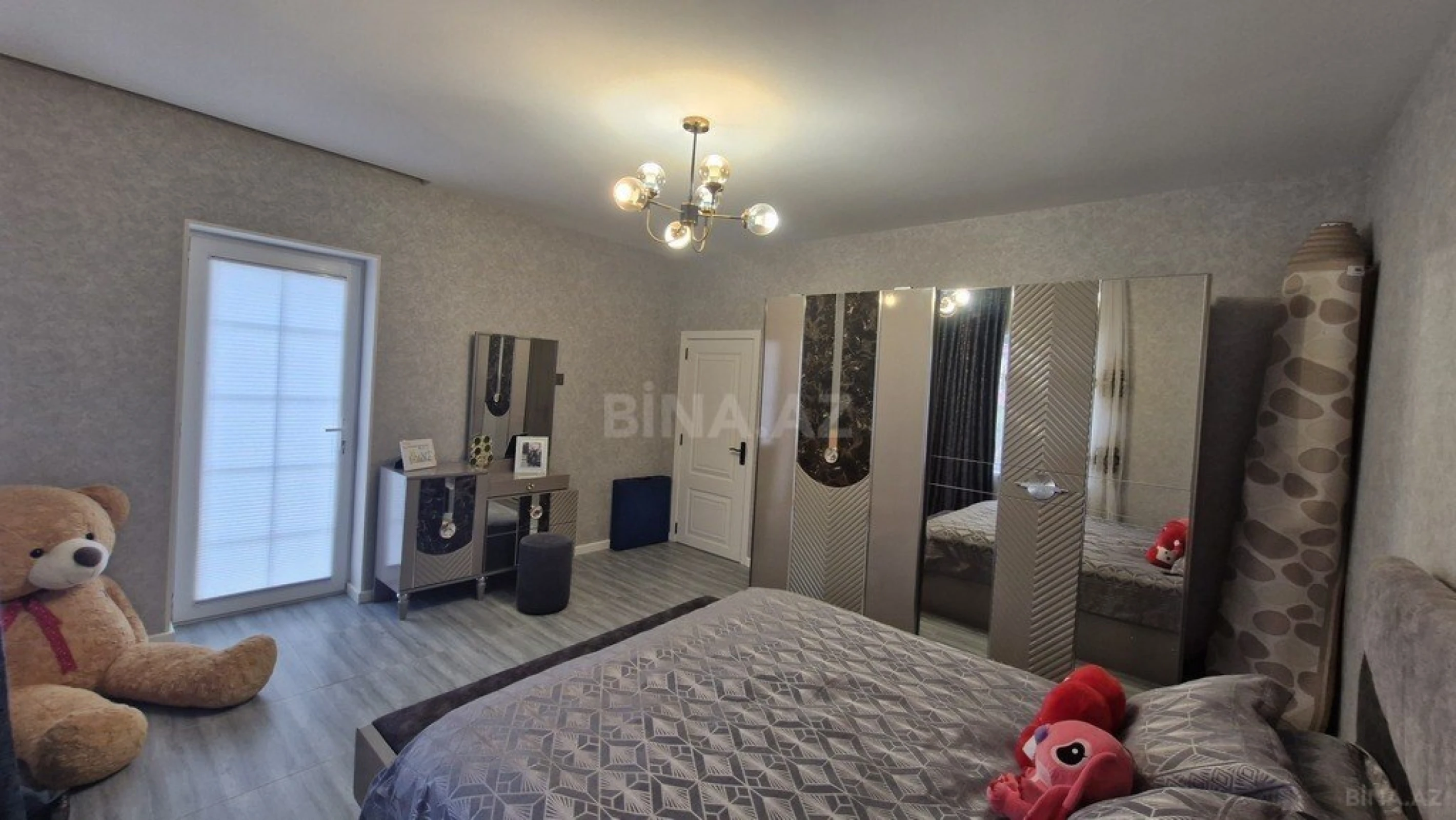 Satılır 5 otaqlı həyət evi 150 m²