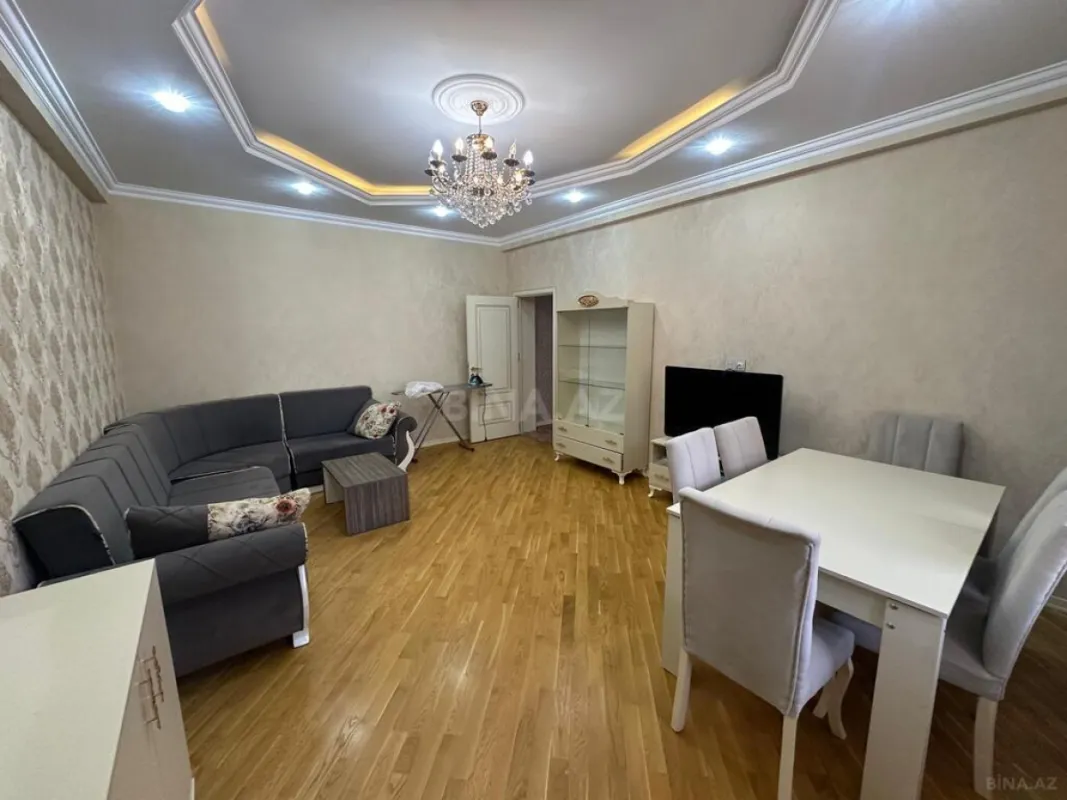 Kirayə verilir 2 otaqlı mənzil 85 m²