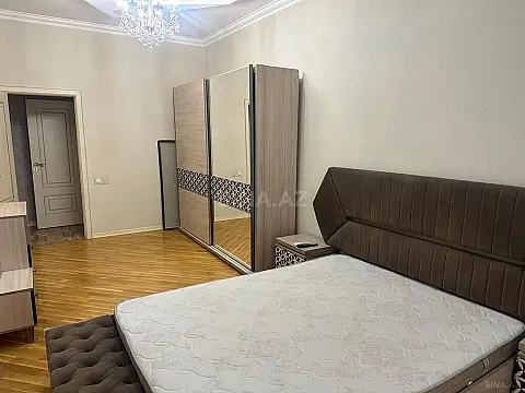 Kirayə verilir 2 otaqlı mənzil 85 m²