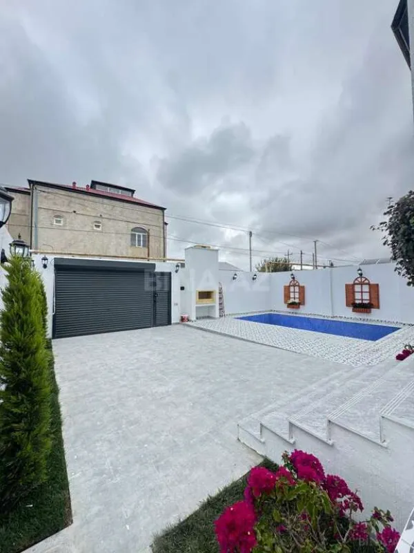 Satılır 5 otaqlı həyət evi 210 m²