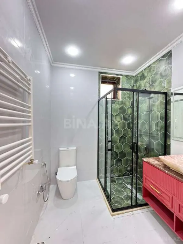 Satılır 5 otaqlı həyət evi 210 m²