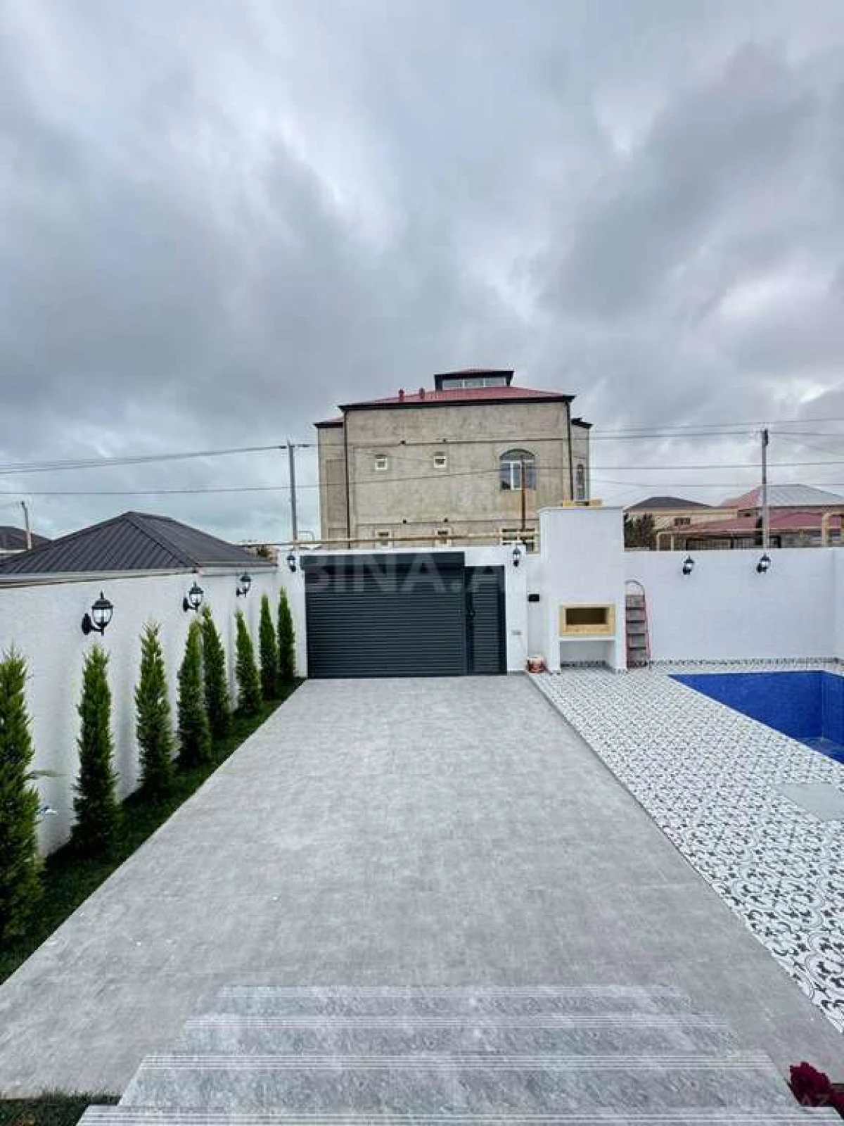 Satılır 5 otaqlı həyət evi 210 m²