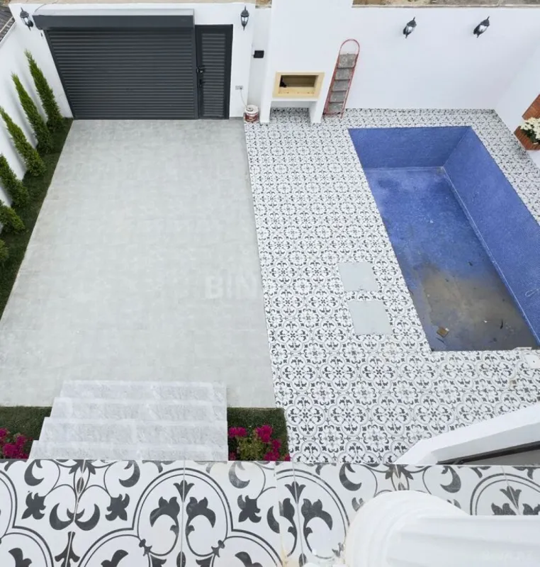 Satılır 5 otaqlı həyət evi 210 m²